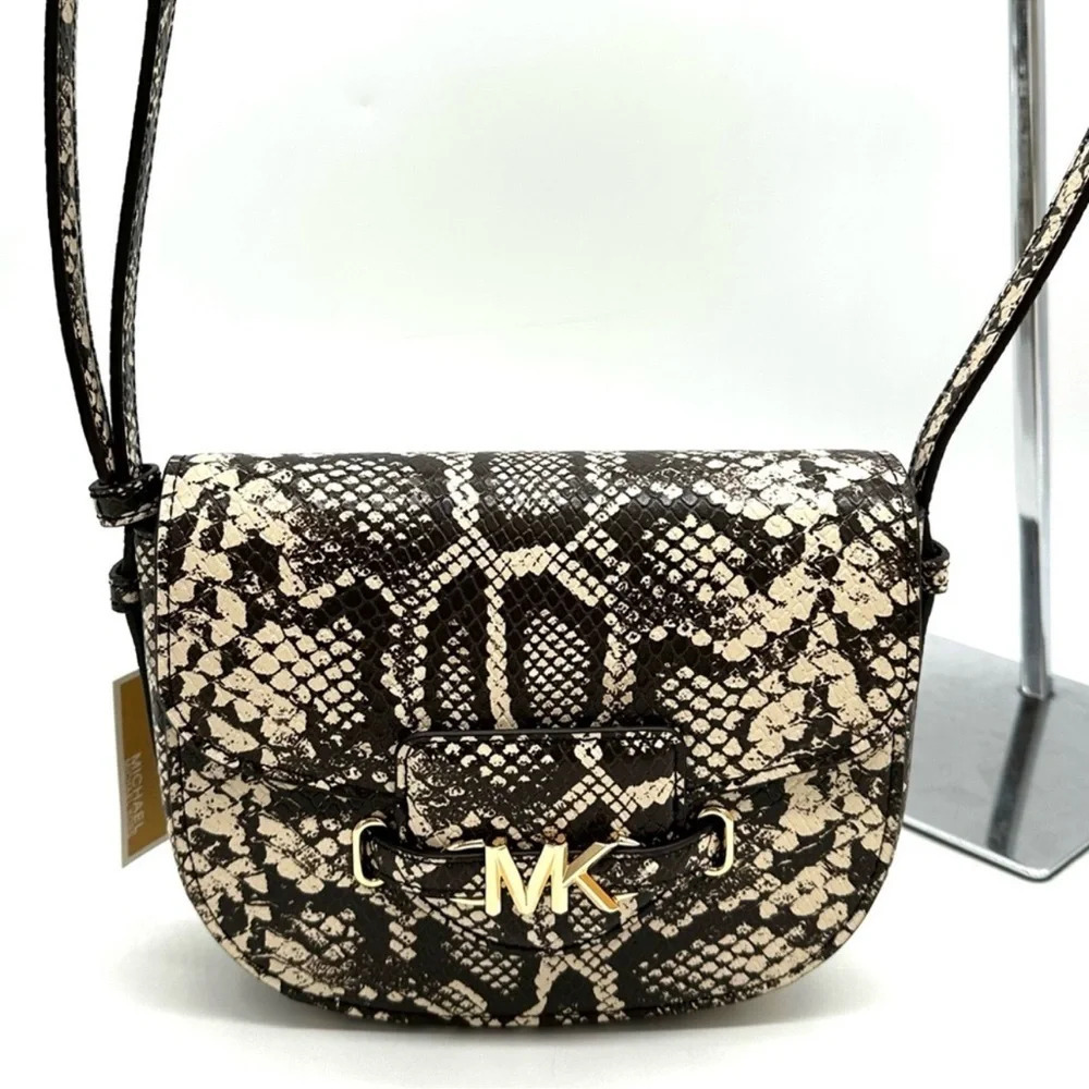 Michael Kors Small Reed Leather Saddle Crossbody Bag Snakeskin Nat/Light Cream - Picture 2 of 10